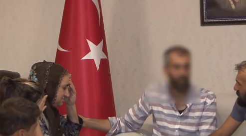 Evlat nöbetinde 38'inci kavuşma! Terör örgütü PKK'dan kaçıp ailesi ile buluştu